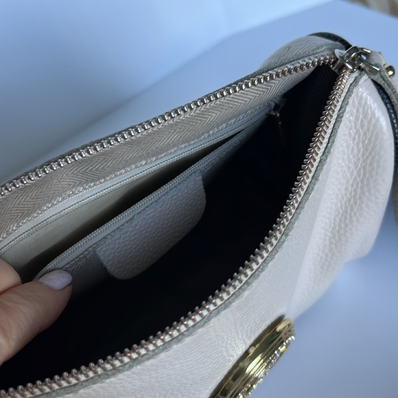 💥SALE💥 Leather Cross Body Bag - Picture 4 of 6